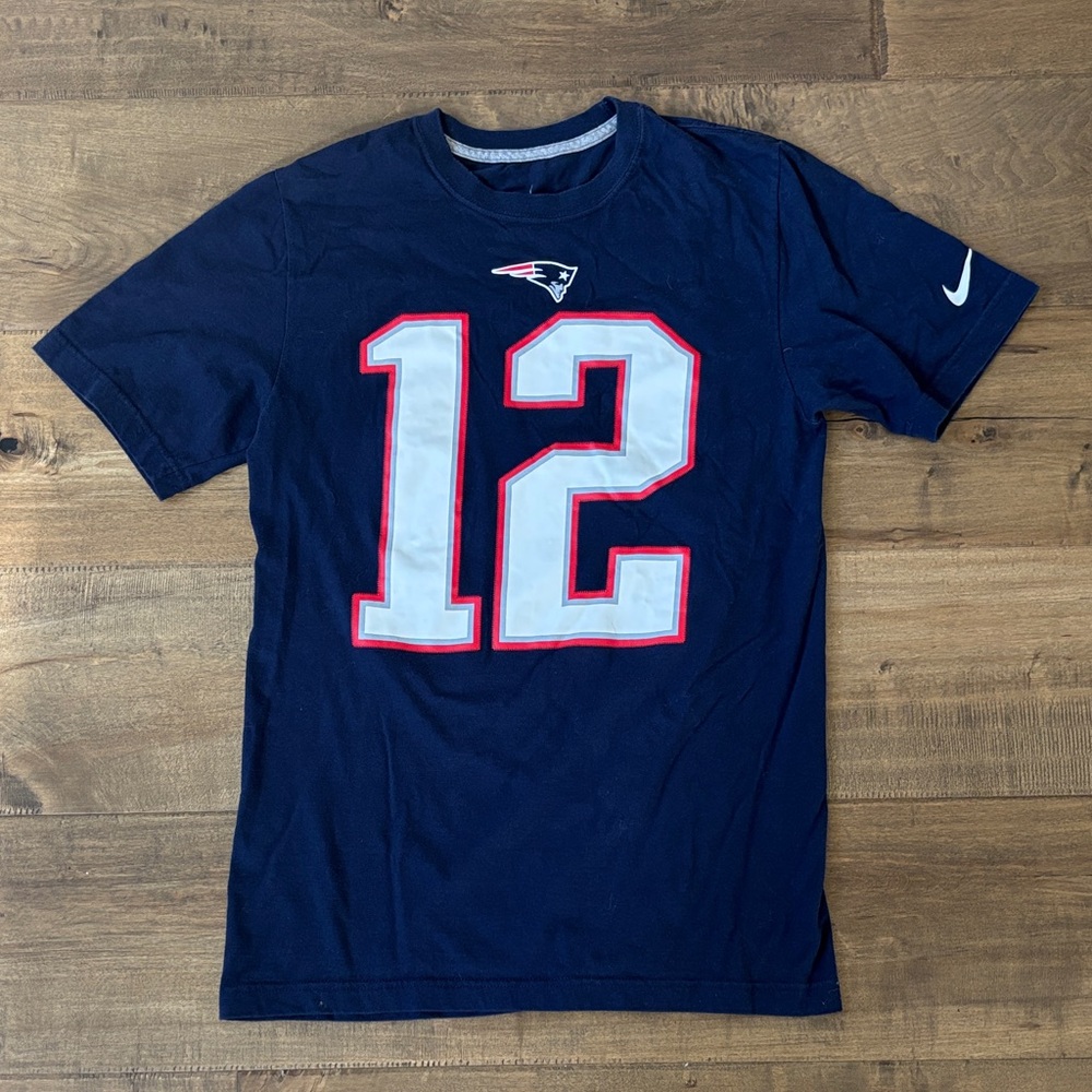 NEw England Patriots Brady #12 Nike T-Shirt size S